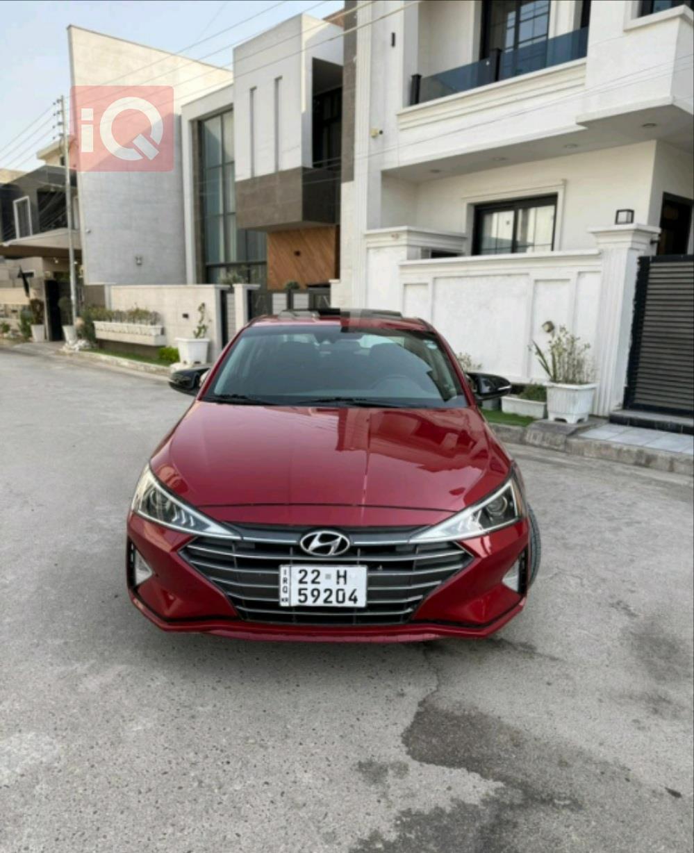 هیوندای ئەلەنترا